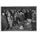 Profughi giuliano-dalmati alla stazione di Porta Nuova, Torino, febbraio 1947